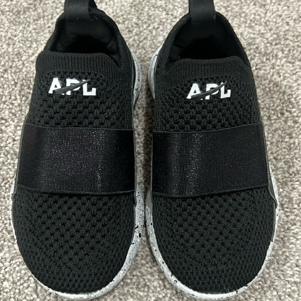 APL slip in toddler shoe